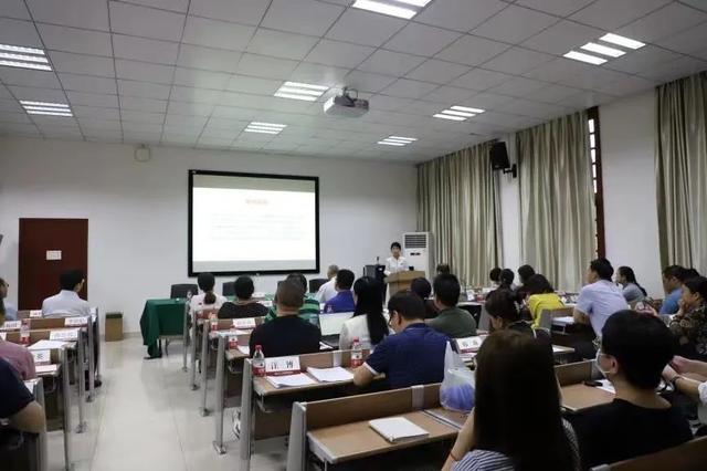 形势与政策心得体会800字大学生,形势与政策心得体会800字大学生手写纸质