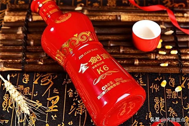 酒瓶上有这3个标记的都是纯粮酒，100%不含一滴香精，放心喝