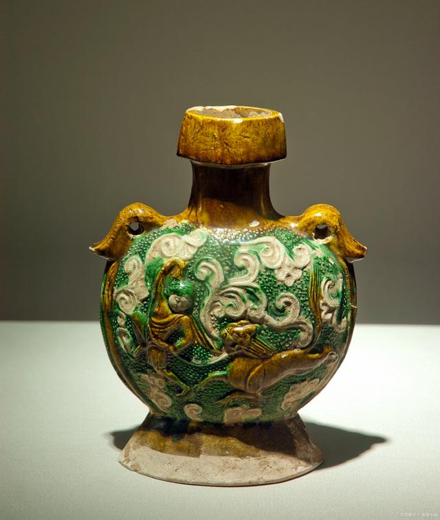 唐三彩的主要用途是,唐三彩的主要用途是祭祀