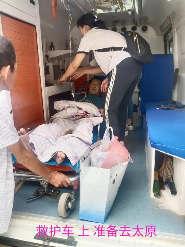 女儿为什么不能给父亲烧纸祭祖时给挑夫怎样写包,姑娘给父亲烧纸,可以吗