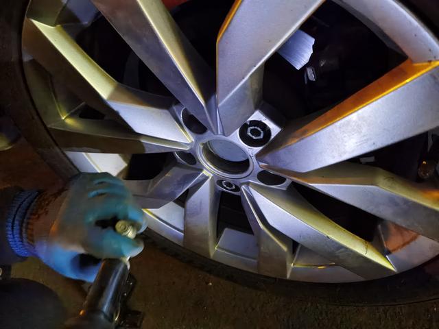 换胎首选，还得是韩泰K127高性能轮胎