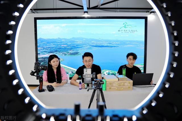 女生副业推荐,适合女生上班族的25个副业