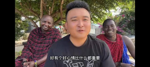 非洲人举牌视频广告生成软件是什么,非洲举牌视频有软件吗