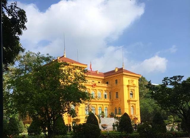 商战小说十大巅峰作品2000,商战小说十大巅峰作品2000字