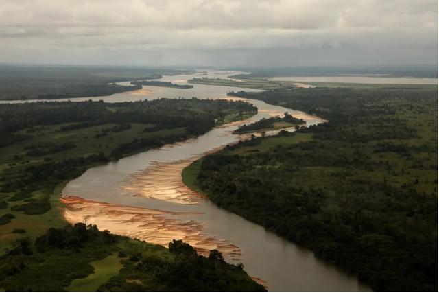 交易沦陷_在下小神笔_TXT下载百度云，交易沦陷在下小神jbl百度网盘