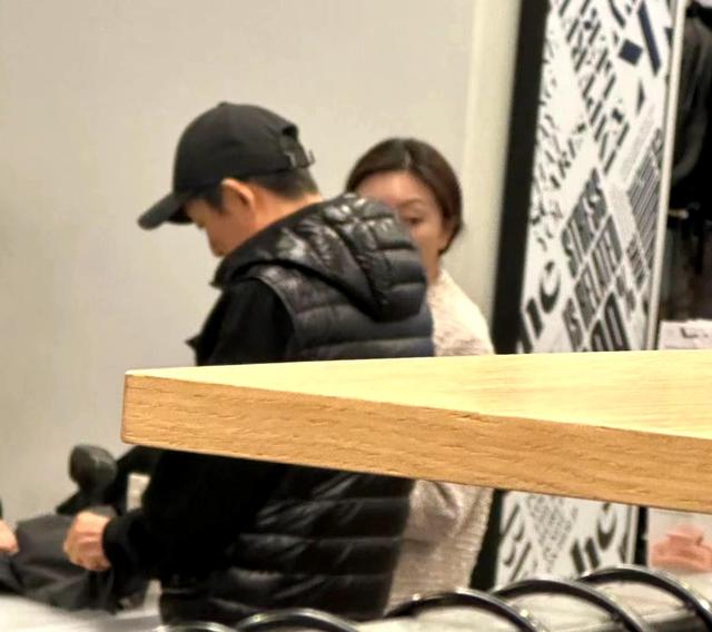 陈婷张艺谋妻子的个人资料身高，张艺谋陈婷多高