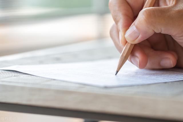 对付不听话的下属最狠的办法是什么，对付不听话的下属最狠的办法是什么呢