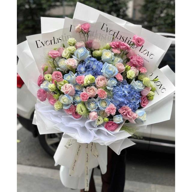 圣诞节送什么给女朋友最好初中生，初中生圣诞节送什么东西给女朋友