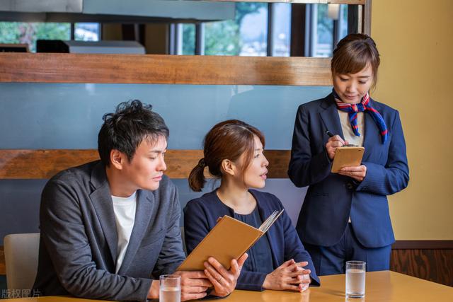 开店怎么吸引顾客十个妙招餐厅做什么营销活动好，餐饮开店怎么吸引顾客十个妙招