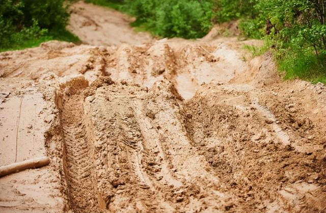 土加斤念什么字，土加斤念什么字用在姓