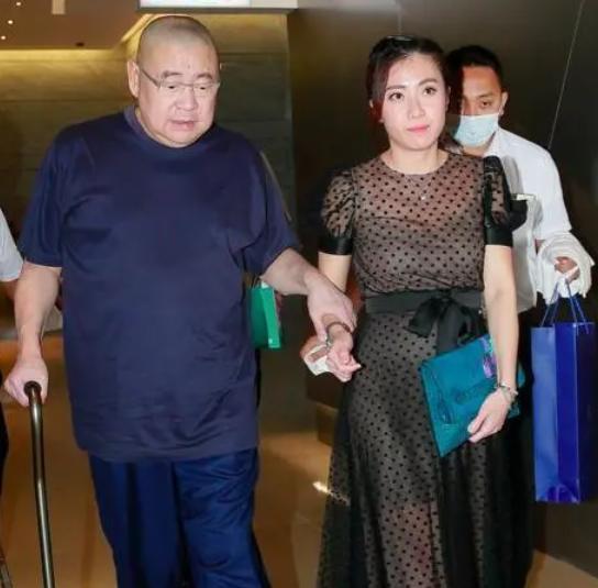 赌神龙五扮演者有哪些，赌神中龙五的扮演者