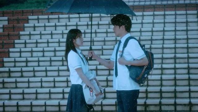 闪闪的星星小说，一闪一闪亮晶晶作者简介