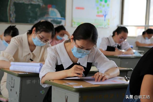 公务员最有油水的单位，公务员哪个单位油水多