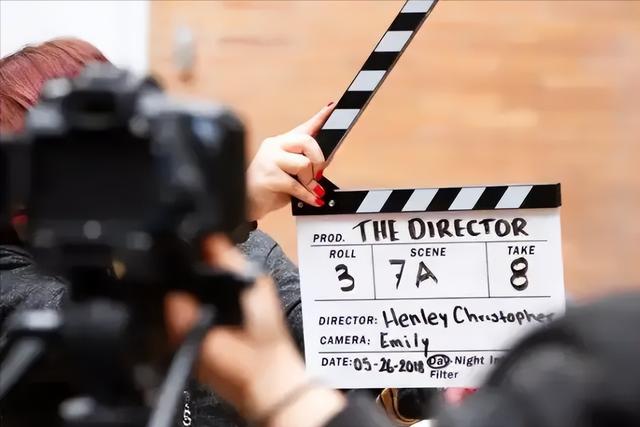 快手怎么剪辑视频教程配文字,新手如何学剪辑视频