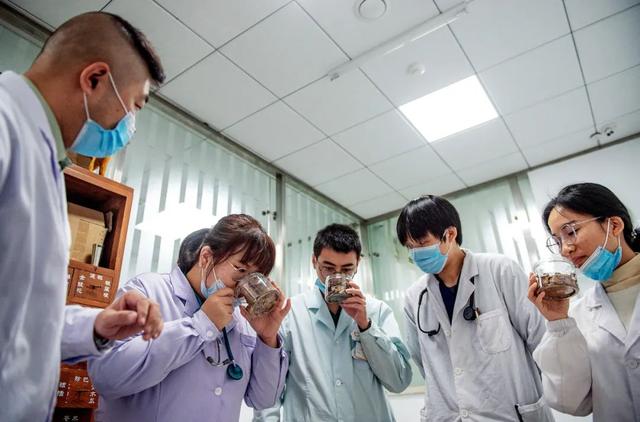 加盟冰雪蜜城大概多少钱,宠物医院加盟大概要多少钱