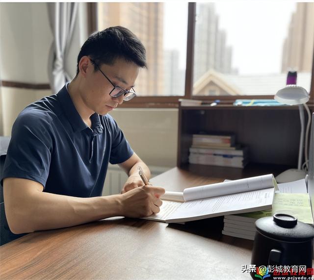 个人简介模板50字,高情商的自我介绍50字左右