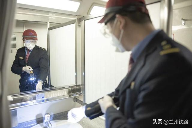 “苏同学”值乘的一天