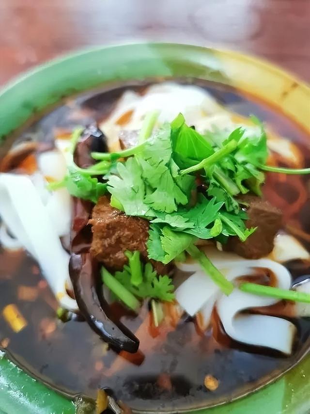 烤苕皮是什么做的,重庆烤苕皮是什么做的