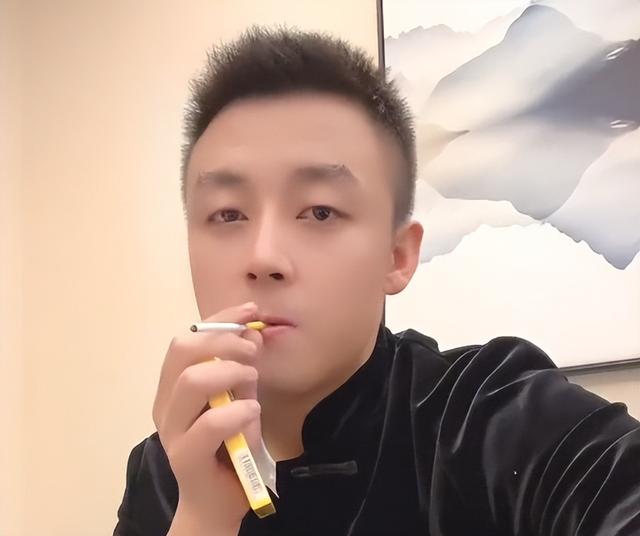 不见不贱666微博八卦,保哥八卦的微博