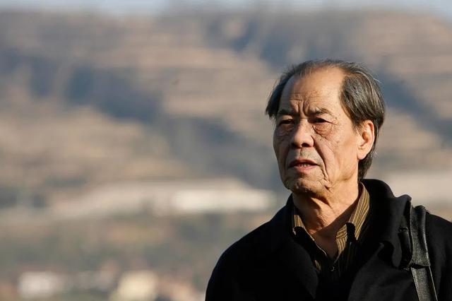 红柯那张脸就是黄土高原__作家看作家