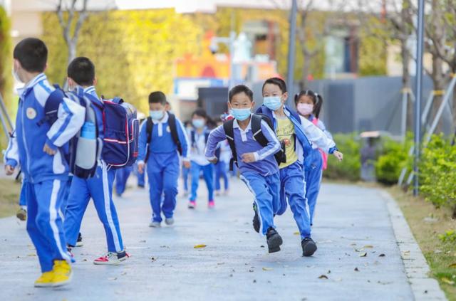 少年宫培训课程有哪些,少年宫和外面的培训班哪个好