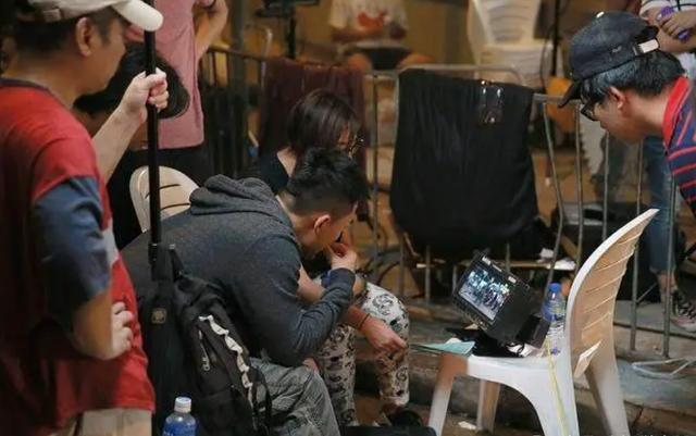 制片人和出品人的区别,电影制片人和出品人的区别