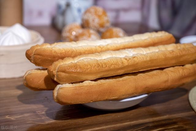 新东方厨师学费价目表,新东方烹饪学校学费一年多少钱