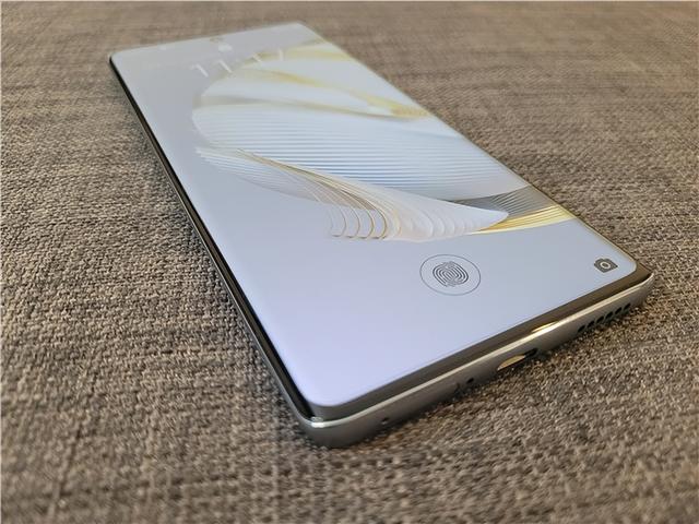 华为手机1000元左右哪款好,1000元左右的手机性价比最高