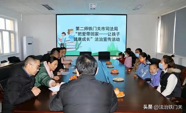 法制教育黑板报图片,法制黑板报图片大全