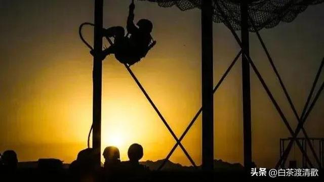 转业时到底能拿多少钱呢？转业费又是多少呢？