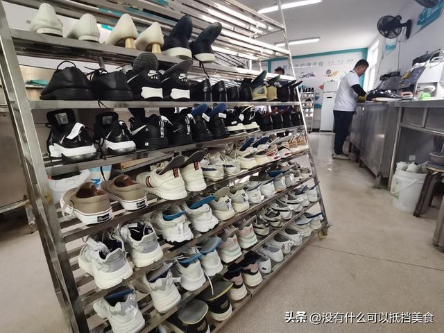 鞋子加盟代理免费铺货,干洗店加盟