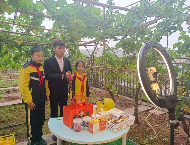 书籍义卖是什么意思,慈善义卖是什么意思