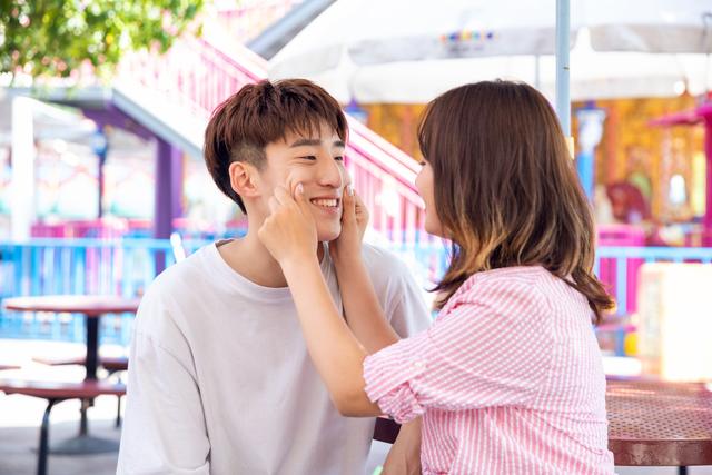 贸然行事和冒然行事的区别,贸然行事和冒然行事的区别在哪