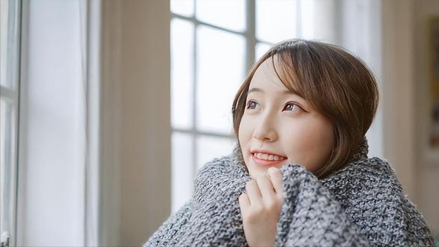 女生其实已经暗示了喜欢你,怎样判断一个男生喜不喜欢你