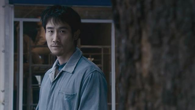 执行死刑的女法警爱上了囚犯的丈夫，原来男人找她是想为妻子报仇