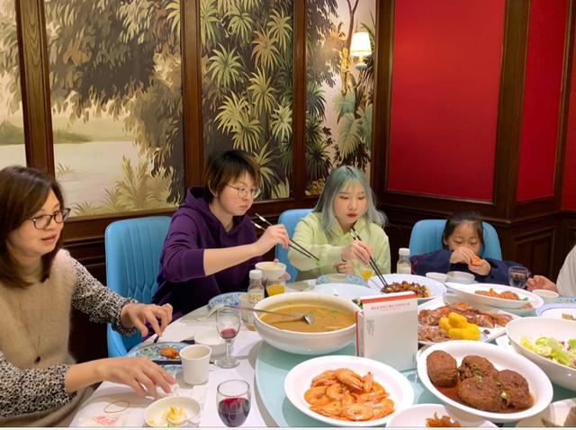 黑天鹅外卖员招聘条件,黑天鹅外卖员一个月挣多少