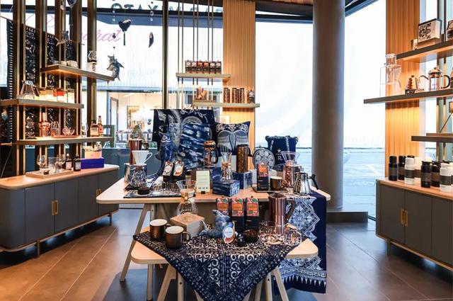 玩“非遗概念”，星巴克的“高级感”创新，你get到了吗？