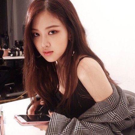 《光渊》P照「BLACKPINK变成性工作者」！网友怒灌爆出来道歉