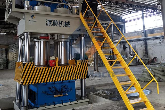 土工布照片,土工布价格多少钱一平方