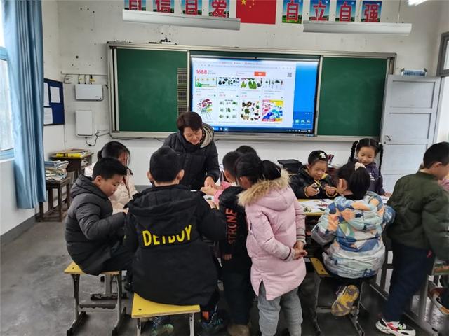 一12岁树叶贴画简单,7一12岁树叶贴画简单漂亮"