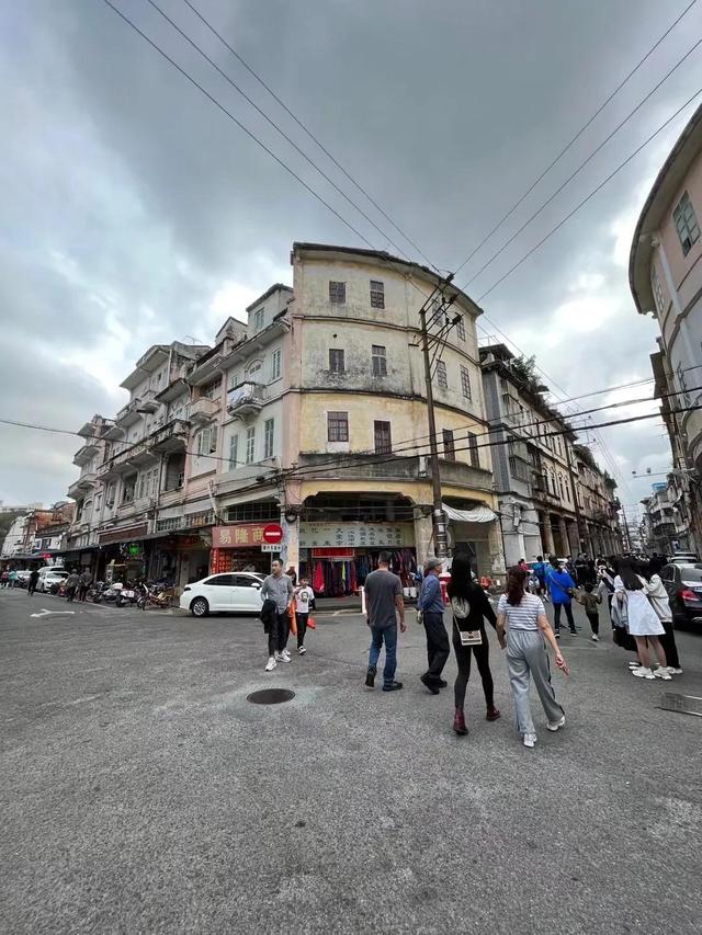 江门地王广场有什么好玩的,江门地王广场有什么好玩的地方