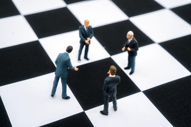 投资10元一小时赚500,导师微信赚钱只投资10元