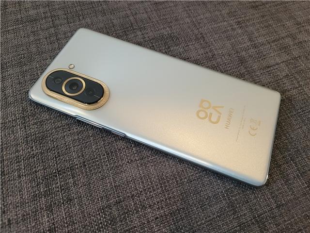 华为手机1000元左右哪款好,1000元左右的手机性价比最高