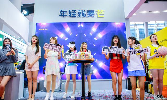 加盟书亦烧仙草奶茶店加盟费多少钱,茶颜悦色奶茶店加盟费多少