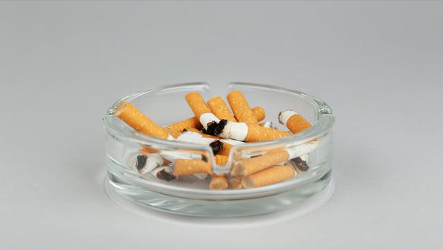 中国最大最正规烟头回收公司,旧衣服回收怎么找销路