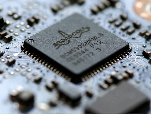 中国三大芯片公司，中芯国际是哪个国家的企业