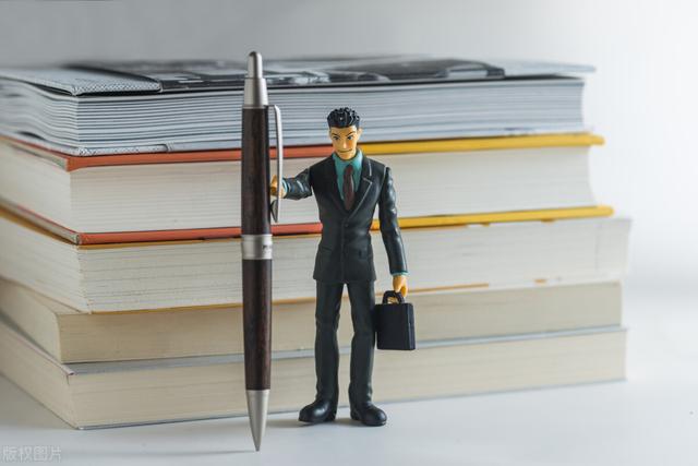 出版社出书费用大概多少钱，普通人怎么出版自己的书