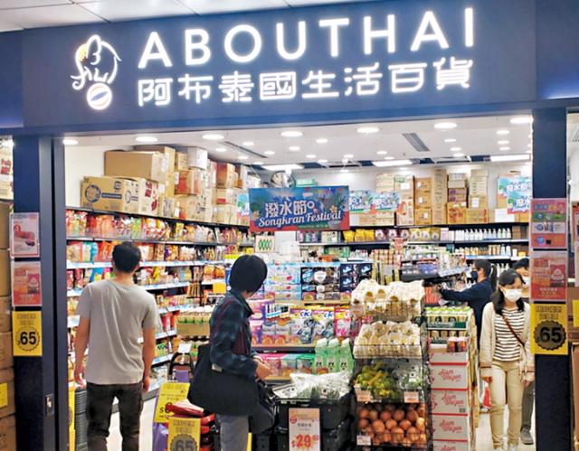 洪晃个人资料简介,洪晃的家世