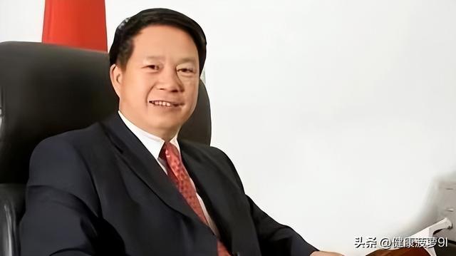 色虎雷毅既贪财又好色，玩女星、包养女大学生，结局真的很惨