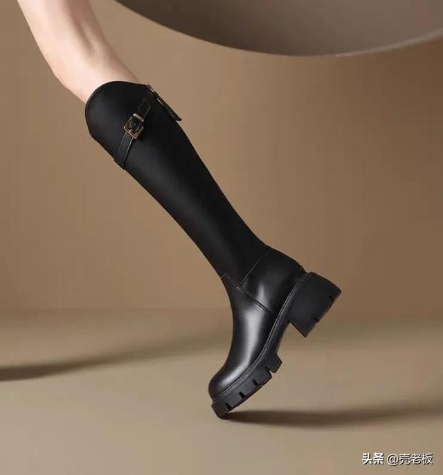 长筒靴搭配什么裤子好看，长筒靴搭配什么裤子好看图片